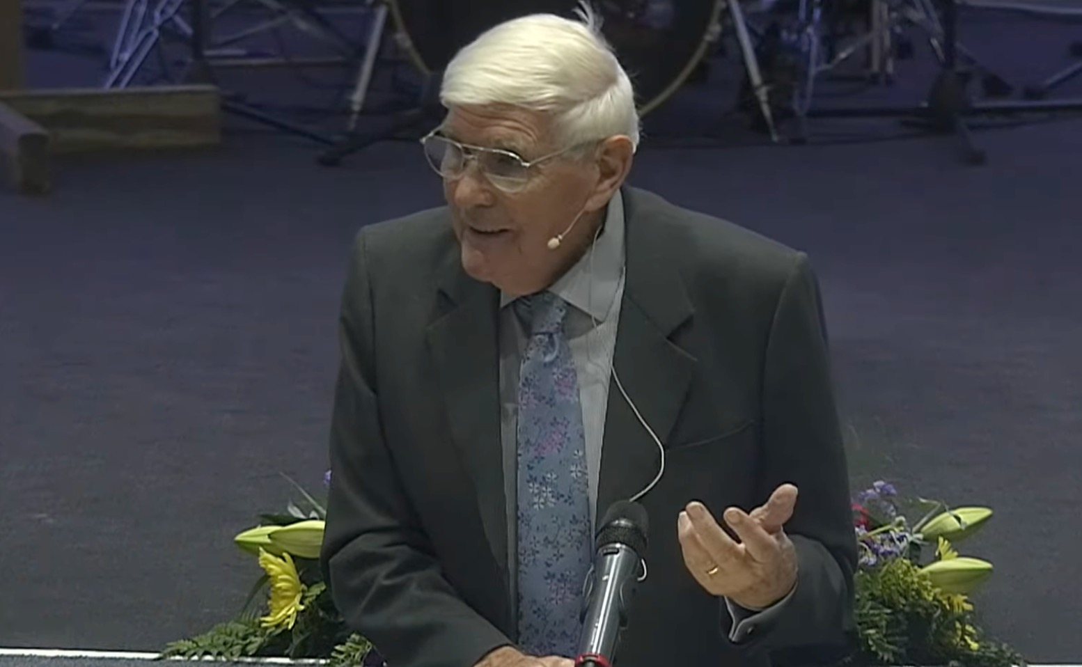 ddomk9h82auscfxefb.jpg ddomk9h82auscfxefb.jpg