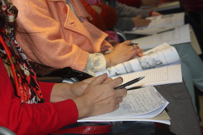 
认真听课的学员。（图：基督时报/施迦南）