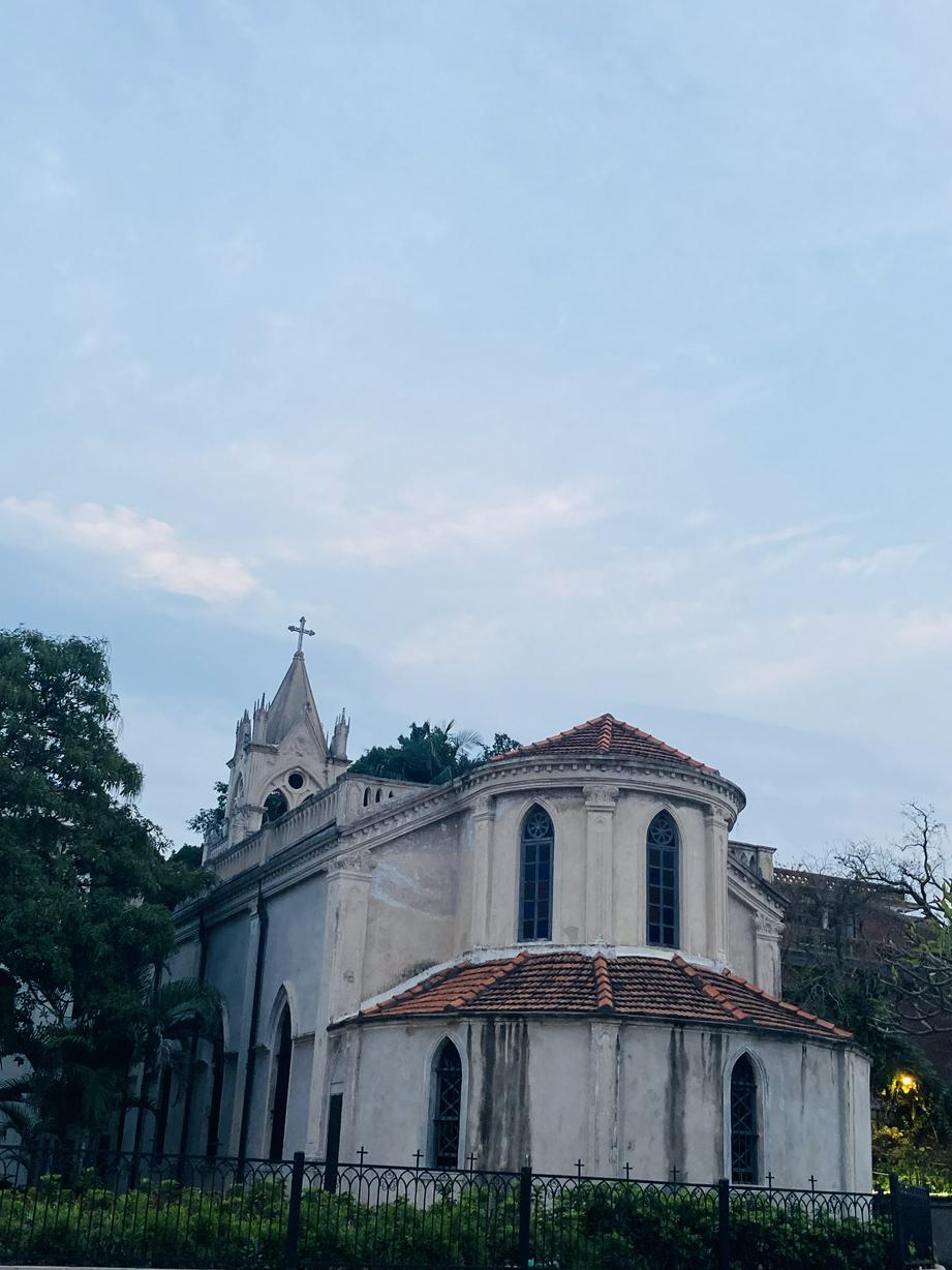 鼓浪屿虽然不大，但却留下许多教堂，这是天主教堂。（图：基督时报/王璐德）