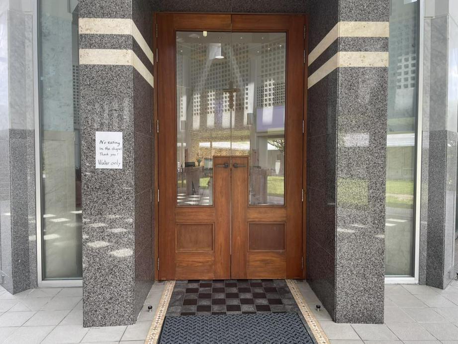 大堂正门（拍摄：基督时报/舒念）