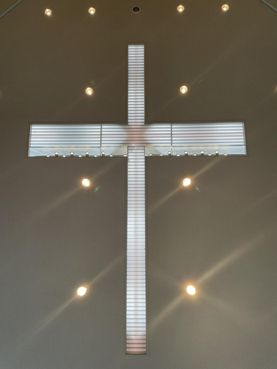 大堂顶棚十字架（拍摄：基督时报/舒念）