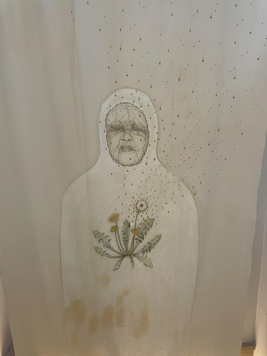 《蒲公英奶奶》（棉布烫画刺绣，2017，拍摄：基督时报/舒念）