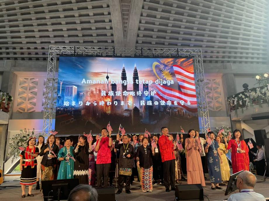 马来西亚牧者团演唱（图：基督时报/舒念）