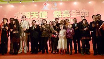 光明天使,燃亮生命(图:网络)