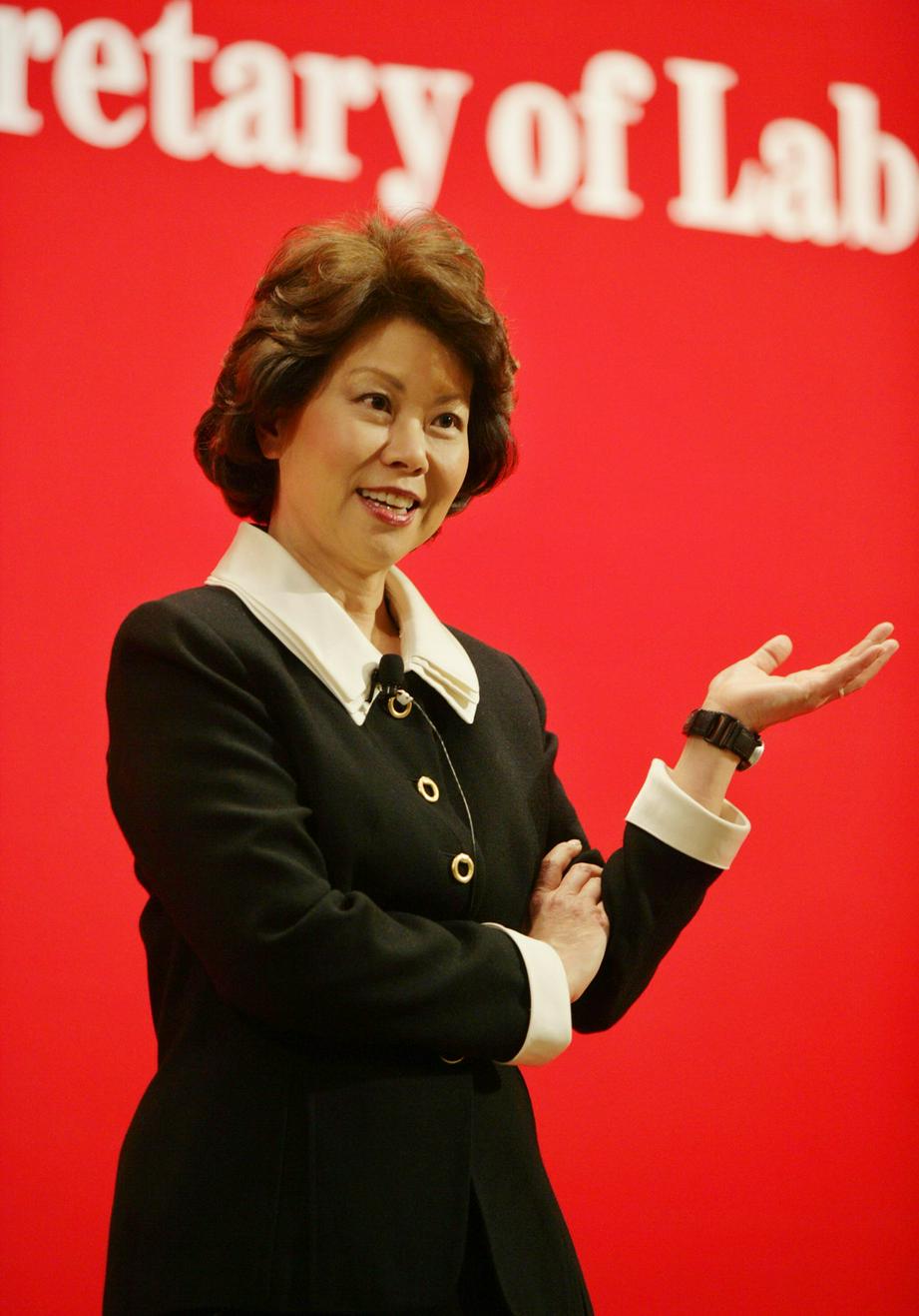 美国劳工部部长赵小兰女士曾经在北京大学演讲