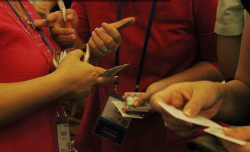 企业家联谊会上,大家互动,交换名片。(图:基督时报/施迦南)