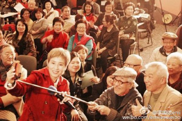 基督艺人孙越粉丝同乐会现场(图:李明依emi微博)