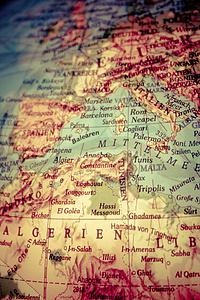 配图来源：摄图网