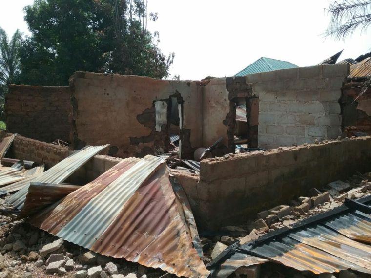 Kafanchan教区被军队毁坏的教会和房屋。(图:Aid to the Church in Need)