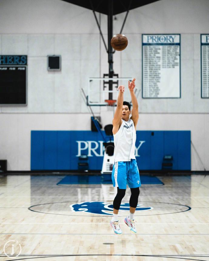 图片来源:林书豪微博