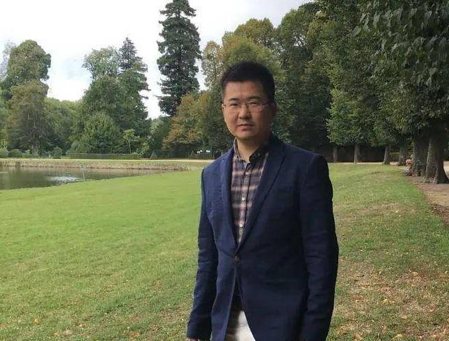 上海大学的王皓老师。(图:资料图片)