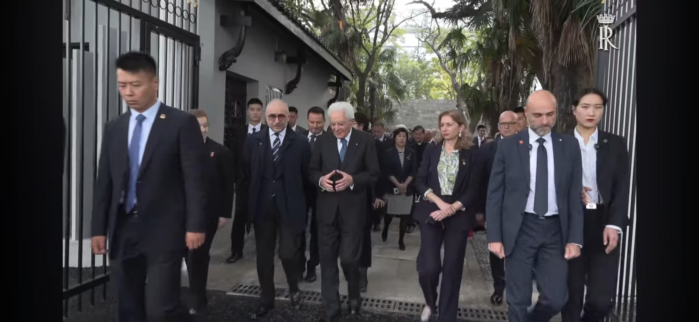 意大利总统马塔雷拉访问杭州参拜殷铎泽神父墓地-ChristianTimes-基督教资讯平台