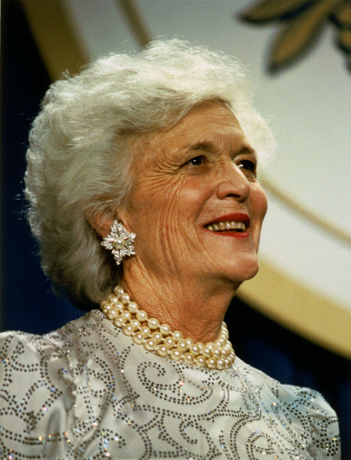 Barbara_Bush_portrait.jpg